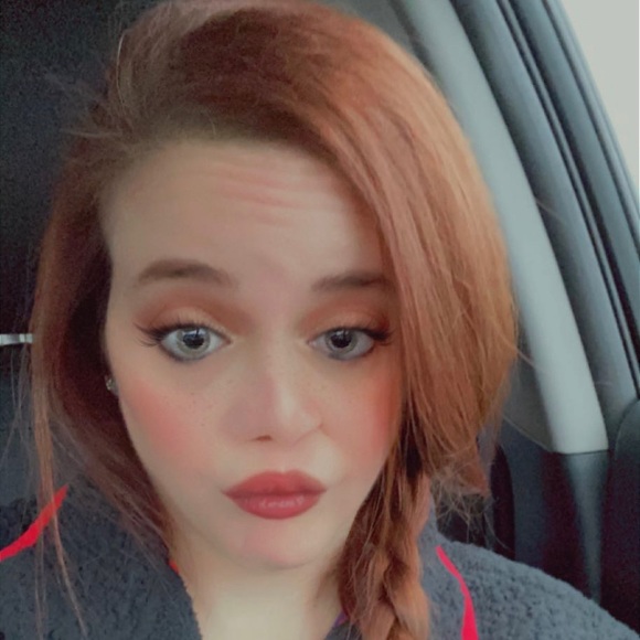 Meet your Posher, Mary - Picture 2 of 2